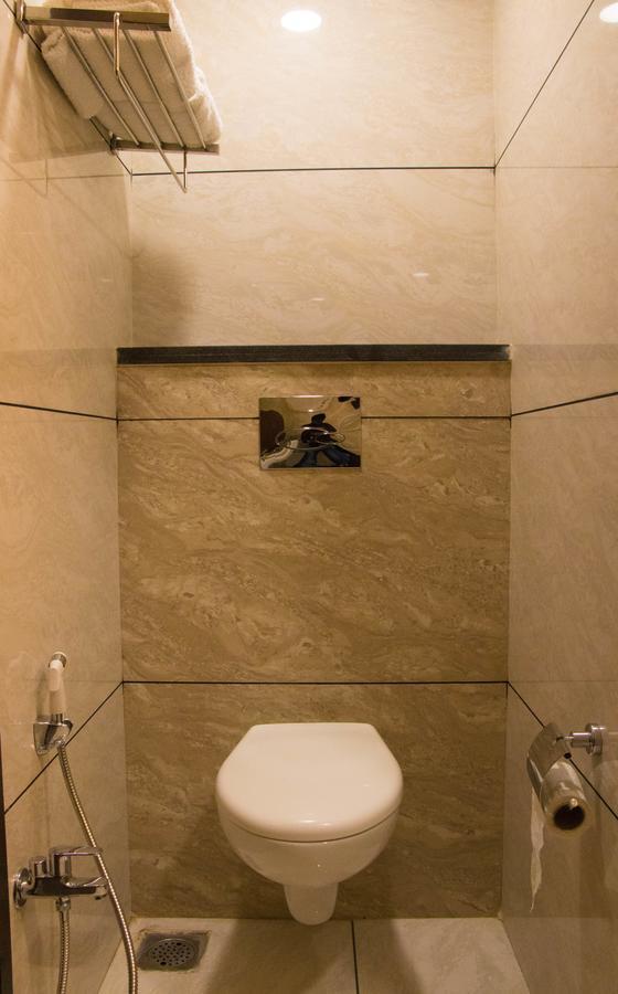 Regenta Central Индор Екстериор снимка